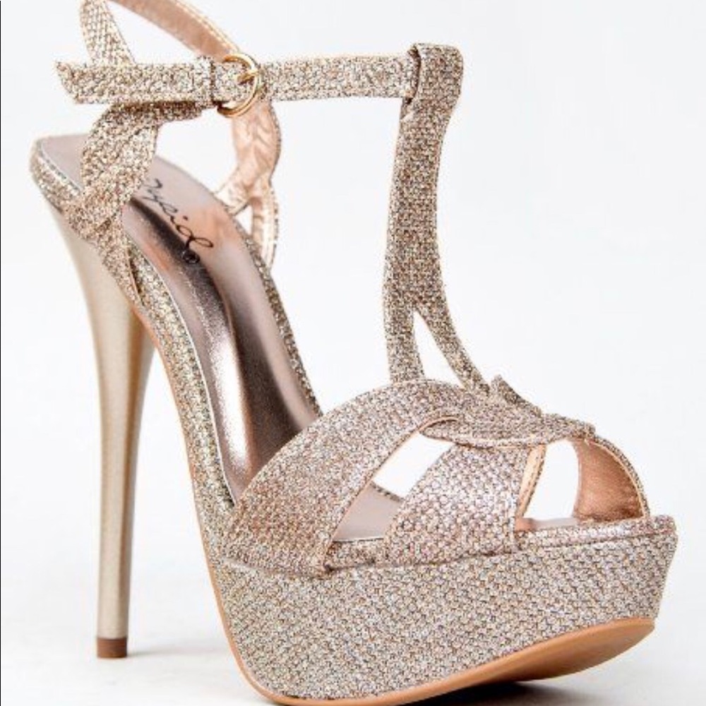 Qupid Glitter Sandals